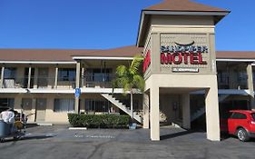 Sandpiper Motel